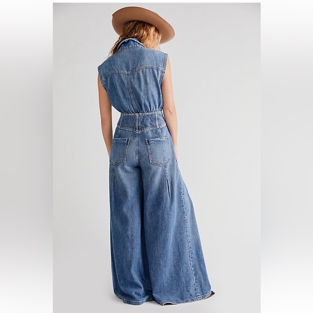 LAST ONE FREE PEOPLE CRVY Badlands Coveralls. Color Veracruz - Picture 3 of 4